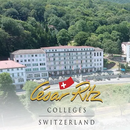 Entier 85m2, 2 Chambres, 2 Salles De Bain, Salon, Cuisine Entierement Equipee, Au Bouveret *