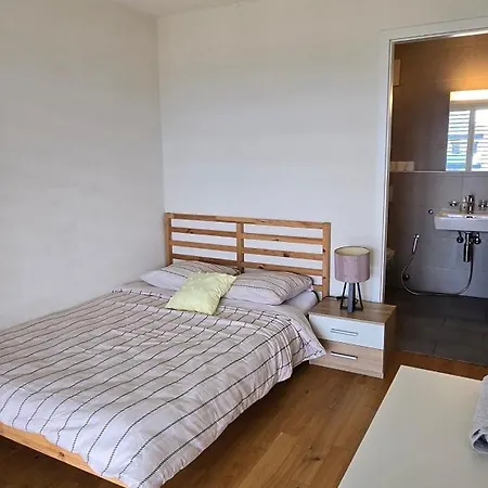 Entier 85m2, 2 Chambres, 2 Salles De Bain, Salon, Cuisine Entierement Equipee, Au Bouveret Apartmán Port-Valais